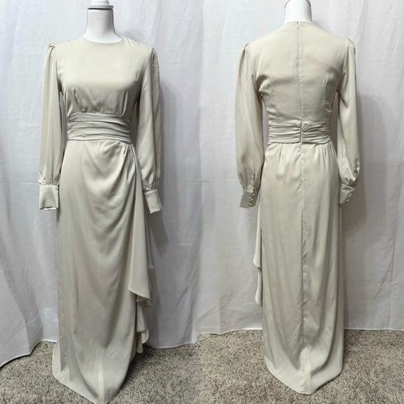 Elegant Cream Maxi Dress - Picture 3 of 6